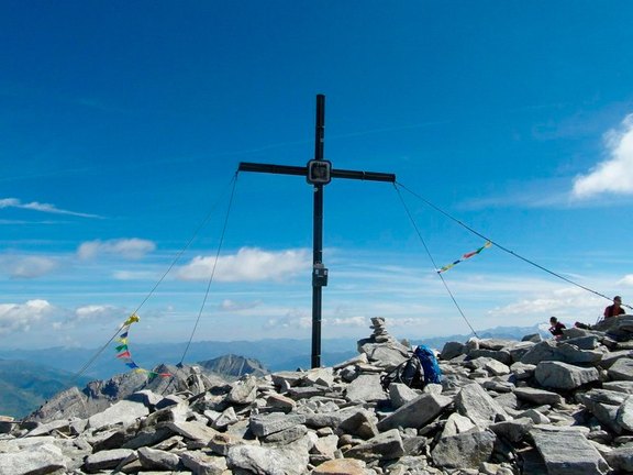 Gipfelkreuz im Zillertal